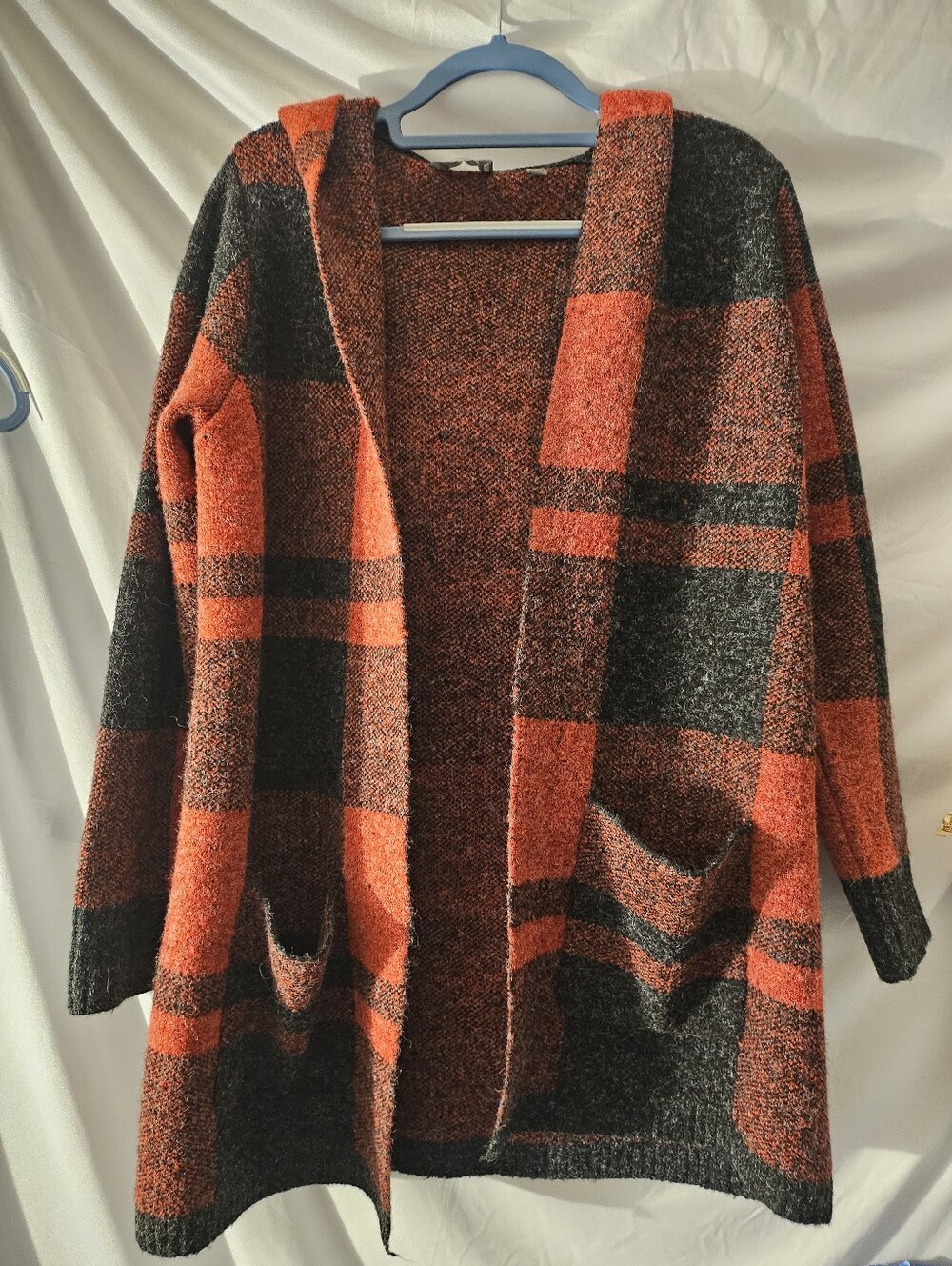 Cozy Open-Front Red & Black Plaid Cardigan‎ Sweater